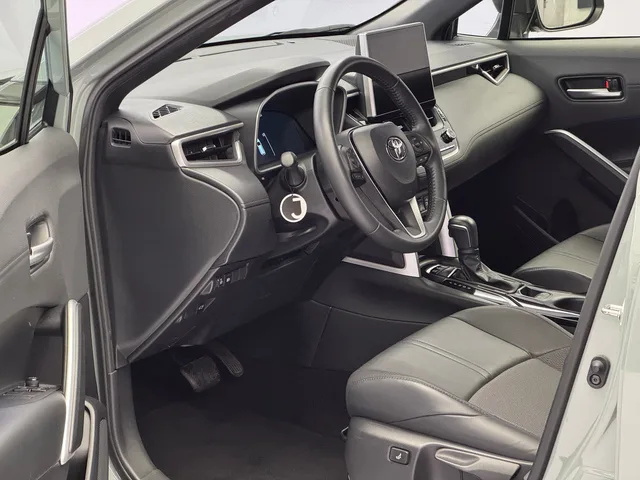 TOYOTA Corolla Cross 2.0 HSD Trend AWD-i