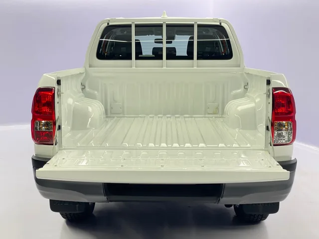 TOYOTA Hilux Double Cab.-Pick-up 2.8 D-4D 204 Comfort 4x4