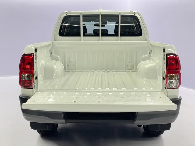 TOYOTA Hilux Double Cab.-Pick-up 2.8 D-4D 204 Comfort 4x4