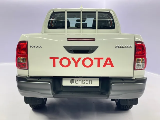 TOYOTA Hilux Double Cab.-Pick-up 2.8 D-4D 204 Comfort 4x4