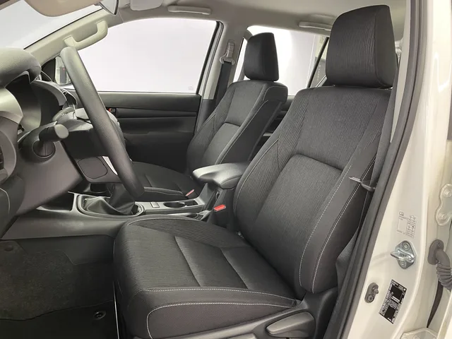 TOYOTA Hilux Double Cab.-Pick-up 2.8 D-4D 204 Comfort 4x4