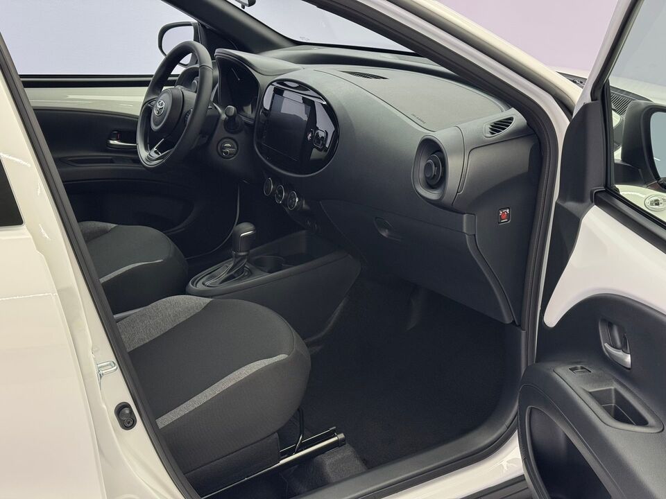 Aygo X 1.0 VVT-i Comfort