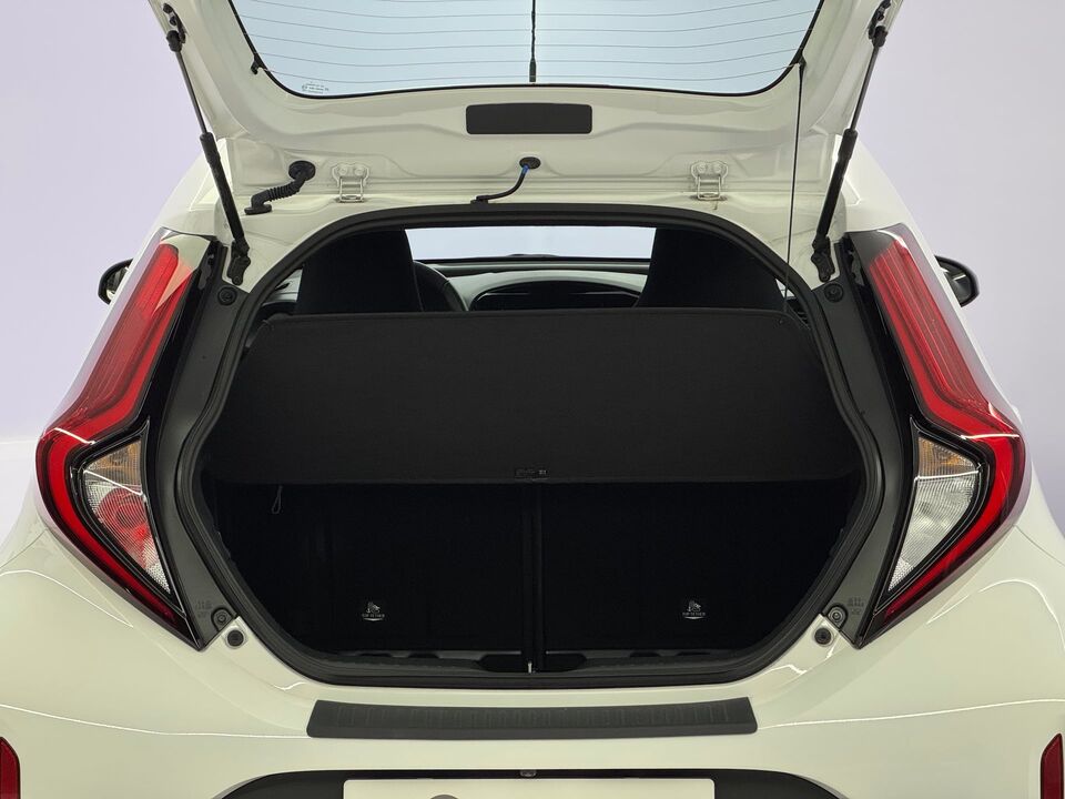 Aygo X 1.0 VVT-i Comfort
