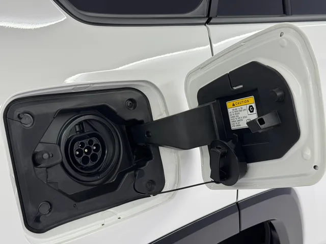 TOYOTA RAV4 2.5 Plug-in-Hybrid Premium AWD-i