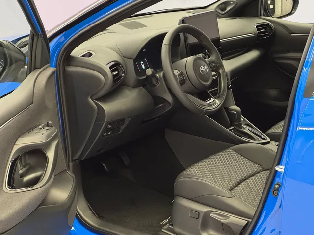 TOYOTA Yaris 1.5 VVT-i HSD Premium