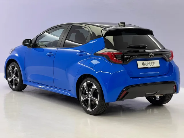 TOYOTA Yaris 1.5 VVT-i HSD Premium