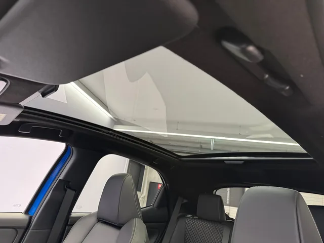 TOYOTA Yaris 1.5 VVT-i HSD Premium