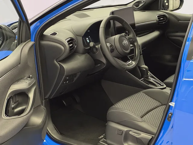 TOYOTA Yaris 1.5 VVT-i HSD Premium