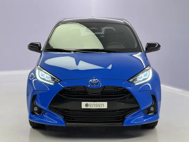 TOYOTA Yaris 1.5 VVT-i HSD Premium