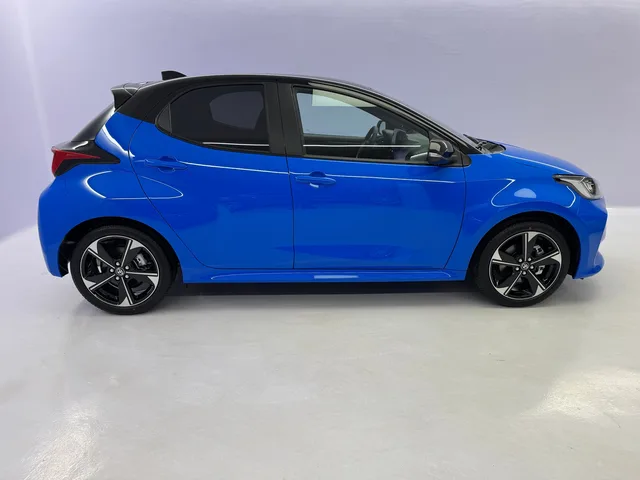 TOYOTA Yaris 1.5 VVT-i HSD Premium