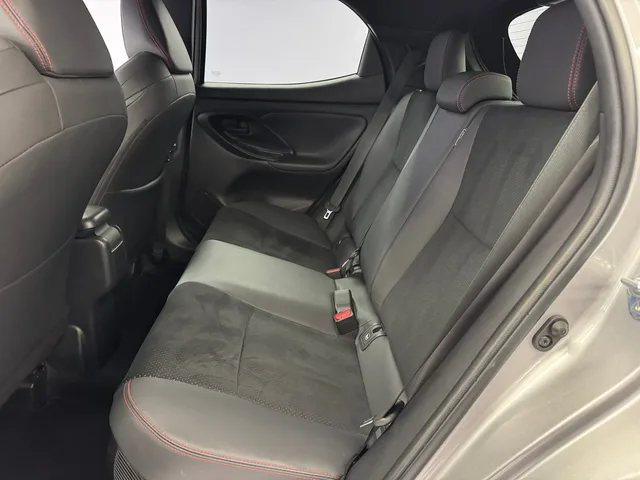 TOYOTA Yaris 1.5 VVT-i HSD GR Sport