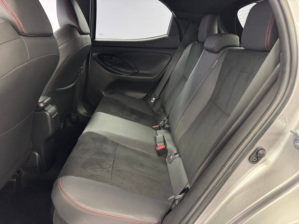 Yaris 1.5 VVT-i HSD GR Sport