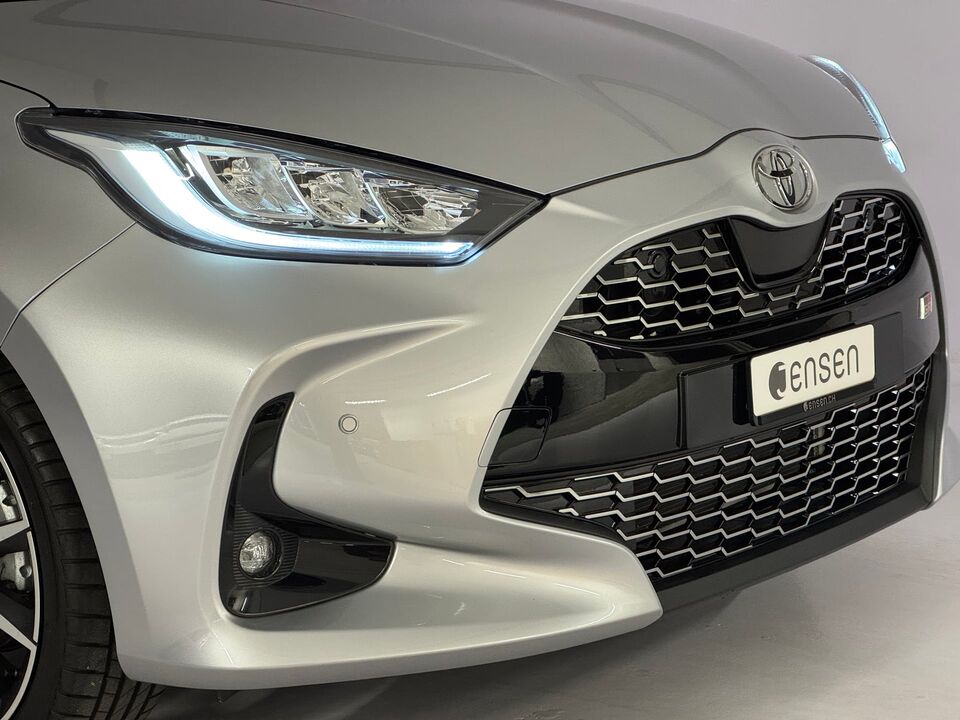 Yaris 1.5 VVT-i HSD GR Sport