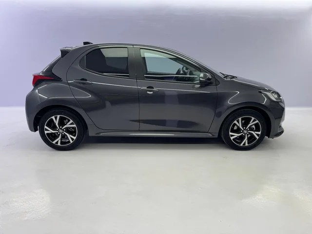 TOYOTA Yaris 1.5 VVT-i HSD Trend
