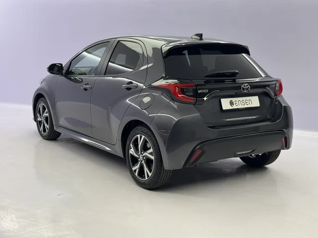 TOYOTA Yaris 1.5 VVT-i HSD Trend