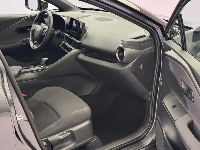 TOYOTA C-HR 2.0 HEV Trend 4x4
