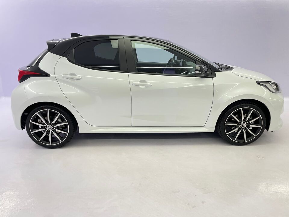 Yaris 1.5 VVT-i HSD GR Sport