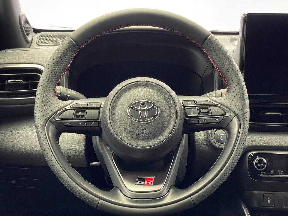 Yaris 1.5 VVT-i HSD GR Sport