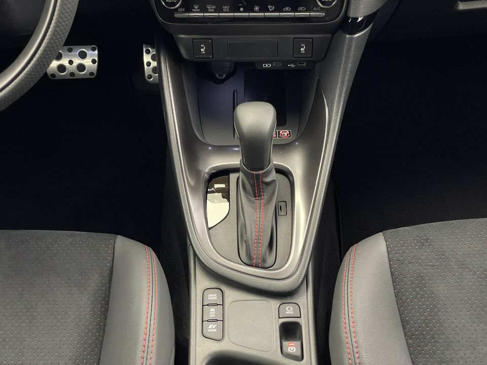 Yaris 1.5 VVT-i HSD GR Sport