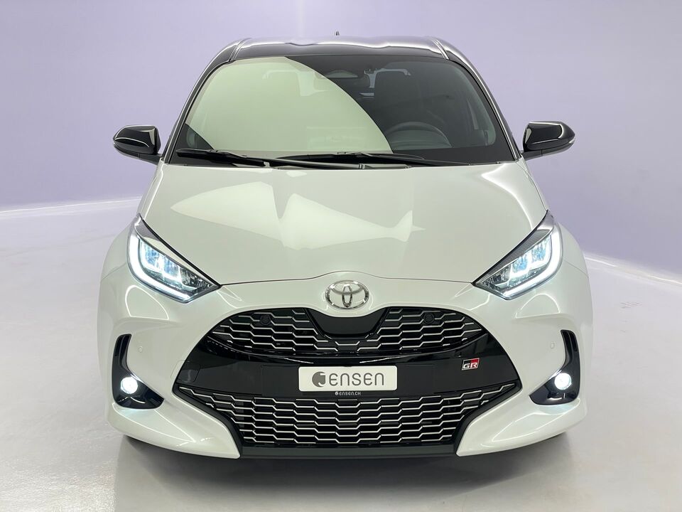 Yaris 1.5 VVT-i HSD GR Sport