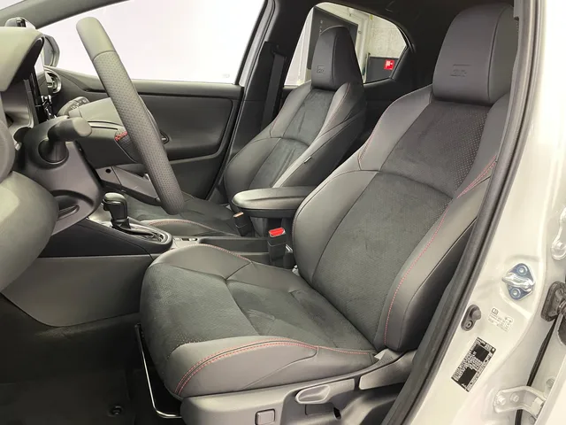TOYOTA Yaris 1.5 VVT-i HSD GR Sport
