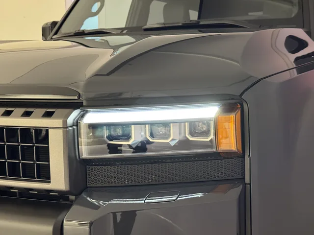 TOYOTA Land Cruiser 2.8 D 48V Invincible AWD