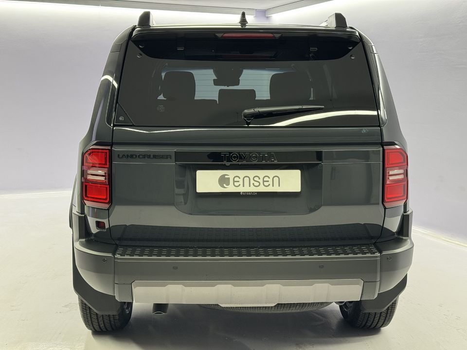 Land Cruiser 2.8 D 48V Invincible AWD