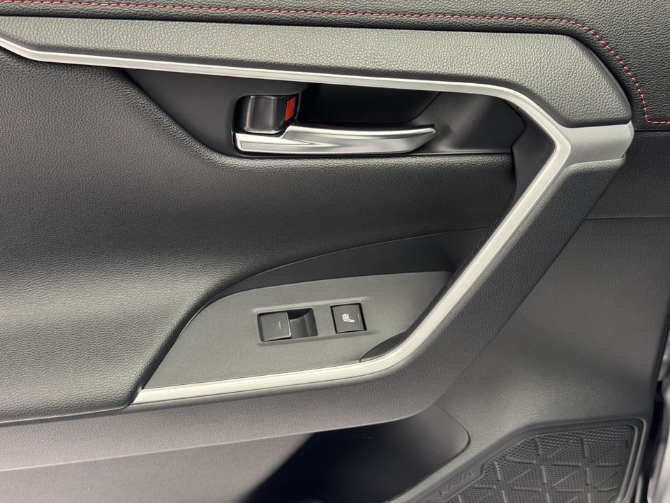 RAV4 2.5 Plug-in-Hybrid Platinum AWD-i