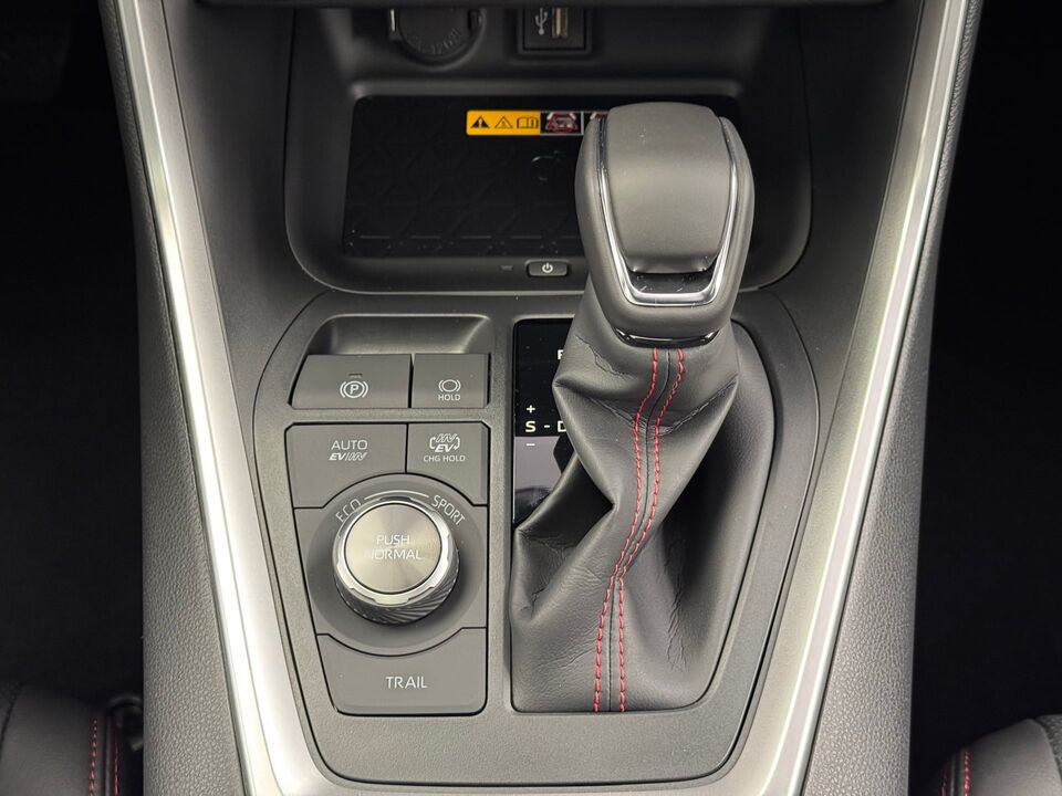 RAV4 2.5 Plug-in-Hybrid Platinum AWD-i
