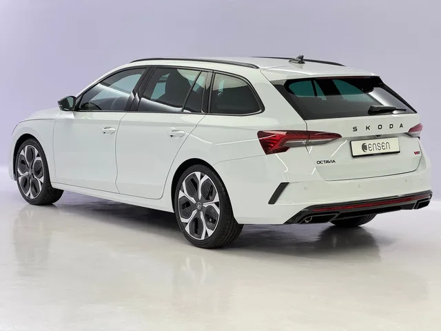 SKODA Octavia Combi 2.0 TSI RS DSG