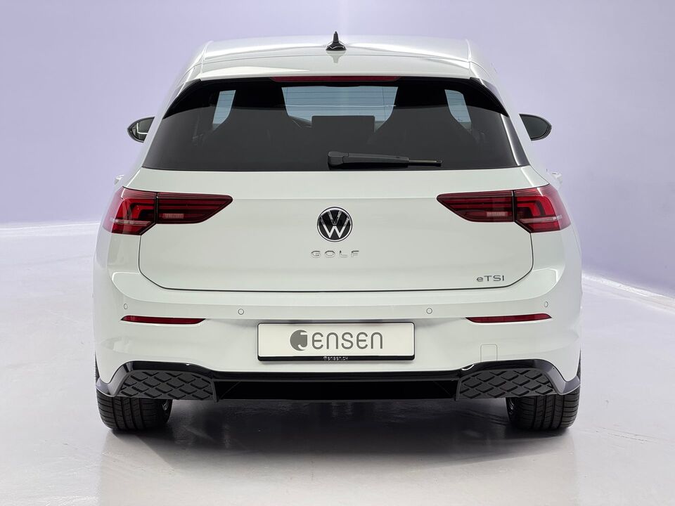 Golf VIII 1.5 eTSI R-Line DSG