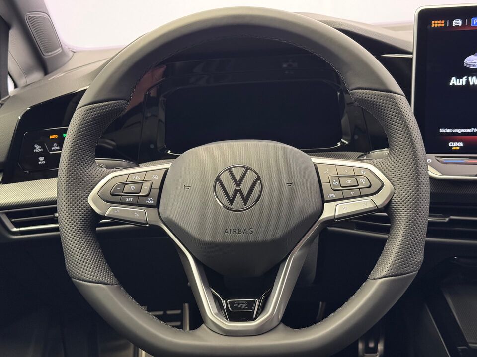 Golf VIII 1.5 eTSI R-Line DSG