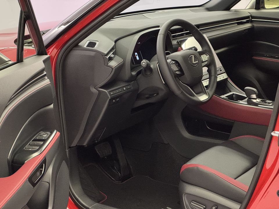 LBX 1.5 Hybrid Vibrant Edition AWD