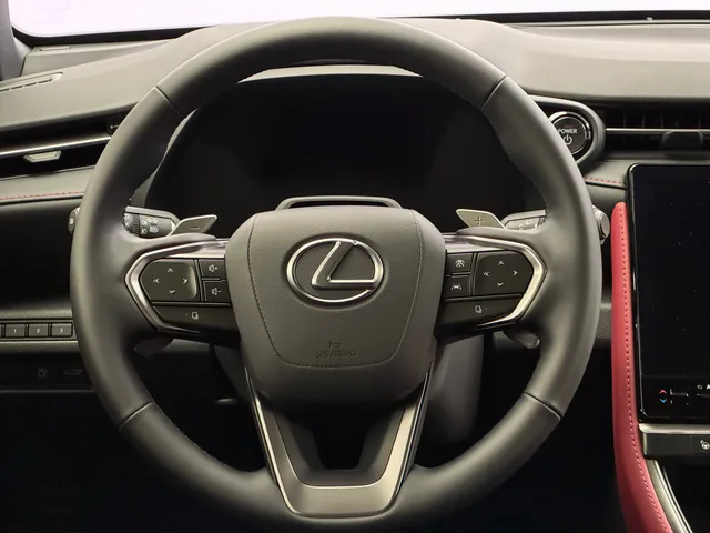 LEXUS LBX 1.5 Hybrid Vibrant Edition AWD