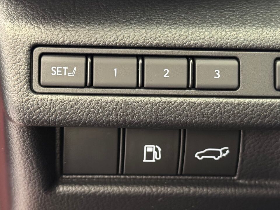 LBX 1.5 Hybrid Vibrant Edition AWD
