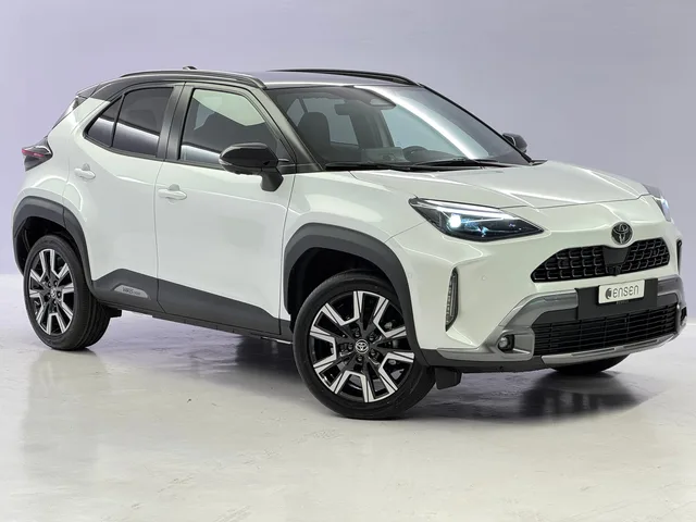 TOYOTA Yaris Cross 1.5 VVT-i HSD Premium AWD-i