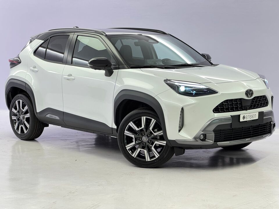 Yaris Cross 1.5 VVT-i HSD Premium AWD-i