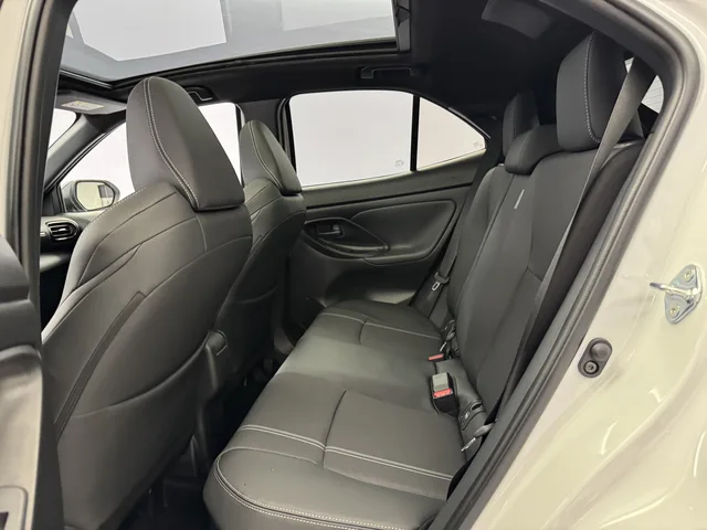 TOYOTA Yaris Cross 1.5 VVT-i HSD Premium AWD-i