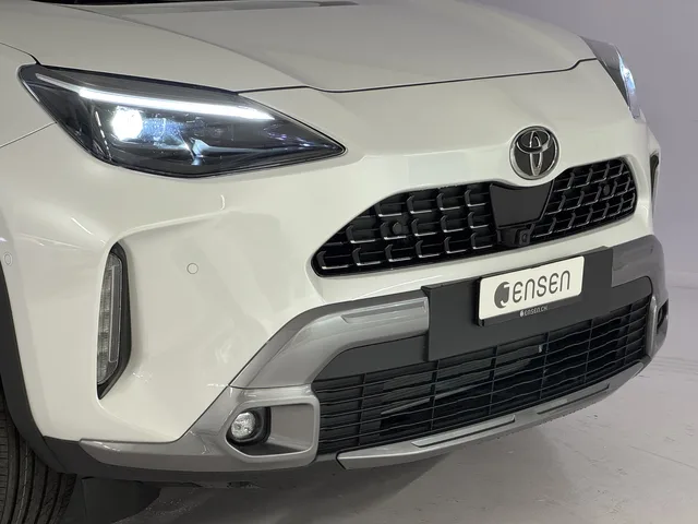 TOYOTA Yaris Cross 1.5 VVT-i HSD Premium AWD-i
