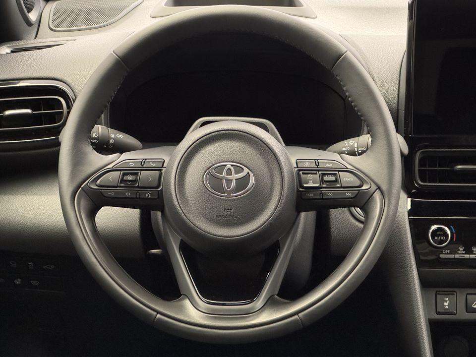 Yaris Cross 1.5 VVT-i HSD Premium AWD-i