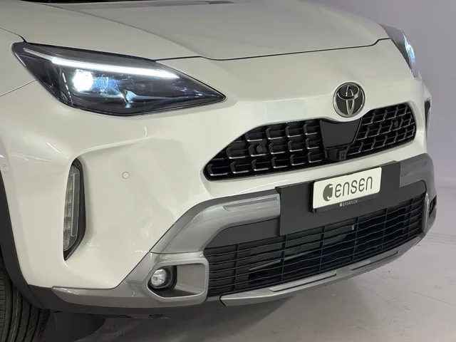 TOYOTA Yaris Cross 1.5 VVT-i HSD Premium AWD-i
