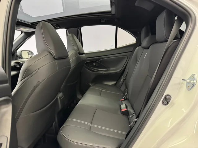 TOYOTA Yaris Cross 1.5 VVT-i HSD Premium AWD-i