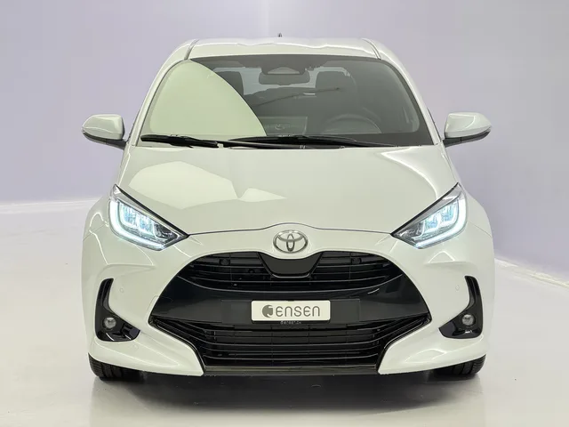 TOYOTA Yaris 1.5 VVT-i HSD Premium