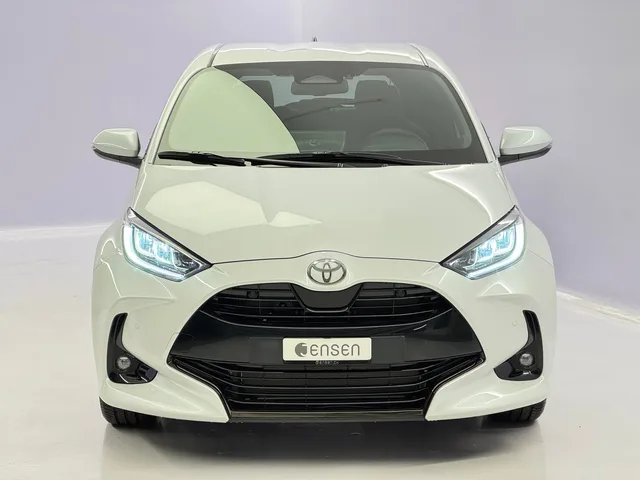 TOYOTA Yaris 1.5 VVT-i HSD Premium