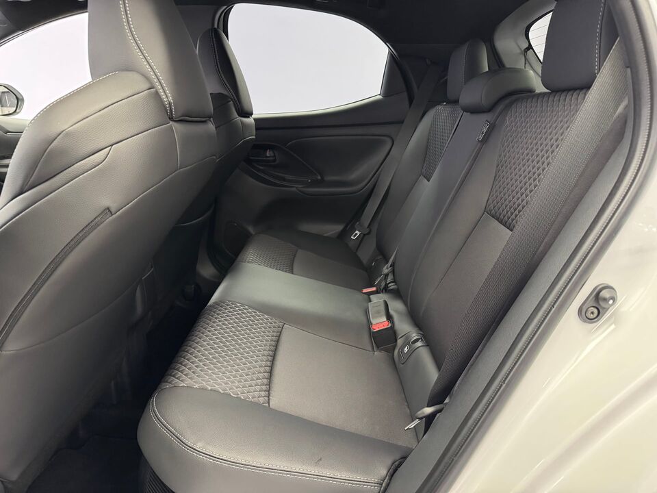 Yaris 1.5 VVT-i HSD Premium