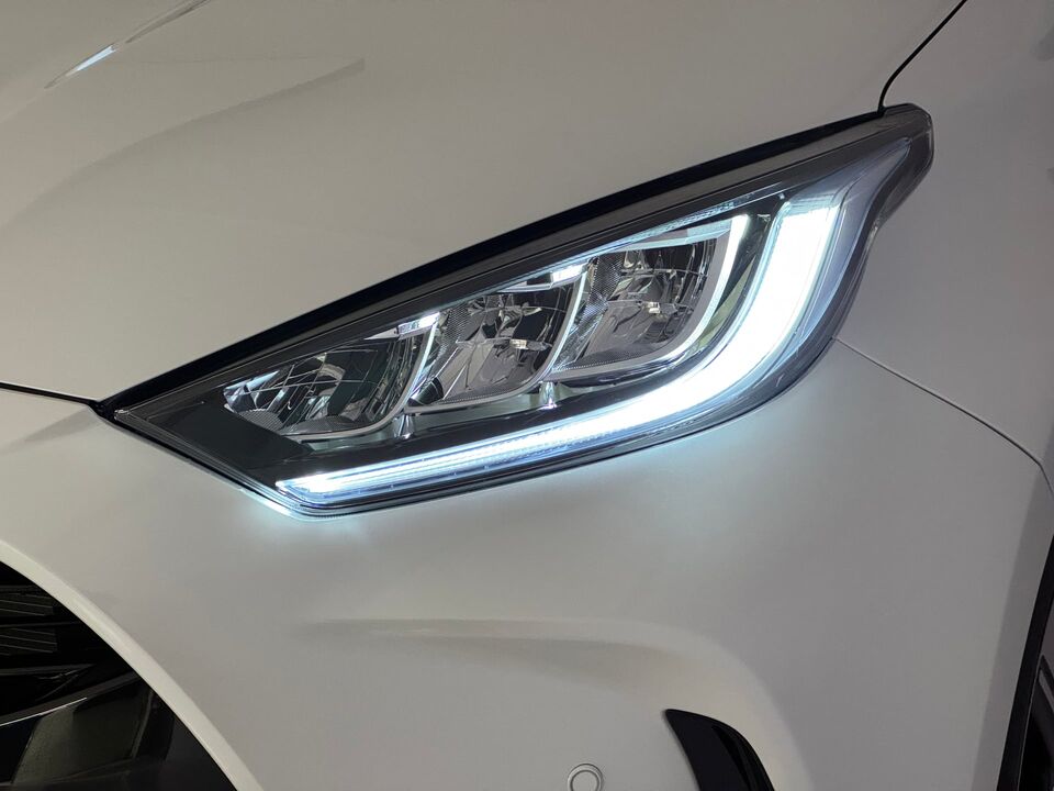 Yaris 1.5 VVT-i HSD Premium