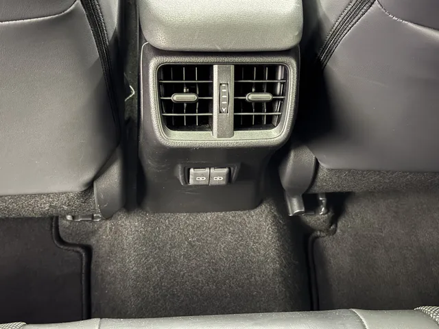 LEXUS UX 300h Excellence AWD
