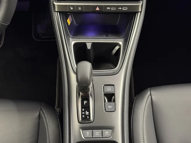 LEXUS LBX 1.5 Hybrid Relax AWD