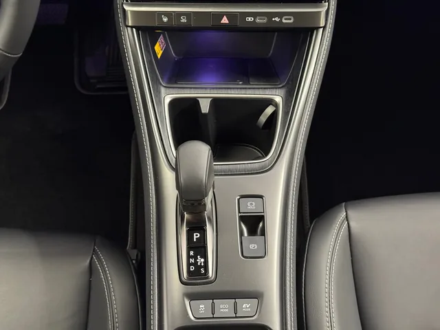 LEXUS LBX 1.5 Hybrid Relax AWD
