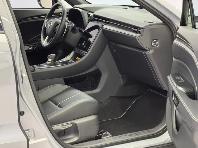 LEXUS LBX 1.5 Hybrid Relax AWD